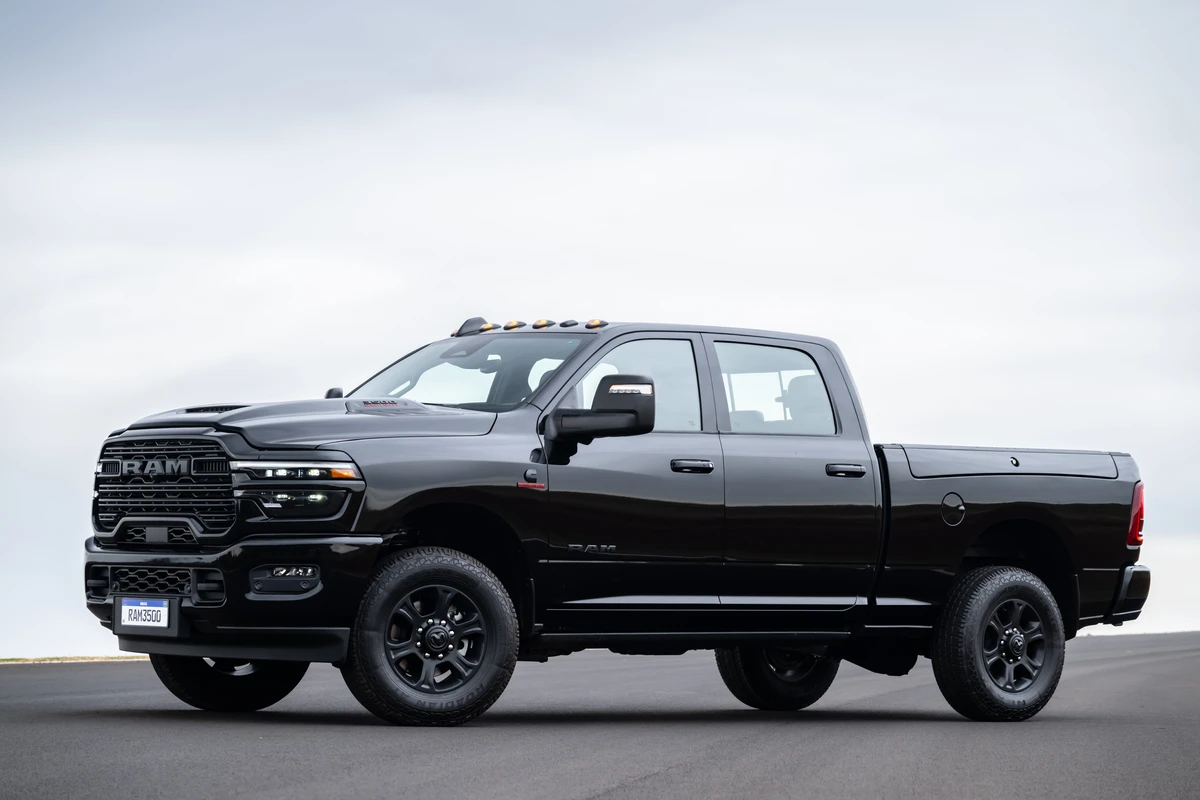 Ram 3500 Laramie Night Edition 2025