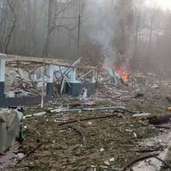 A explosão ocorreu às 5h50 na empresa Enaex Brasil, na cidade de Quatro Barras; a área que explodiu tinha cerca de 25 m² e ficou completamente destruída