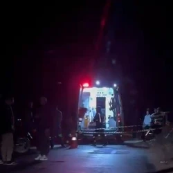Pai do rapaz de 15 anos contou à Polícia Militar que o filho pegou o veículo sem ele saber, na noite de segunda-feira (11); vítima atingiu uma cerca