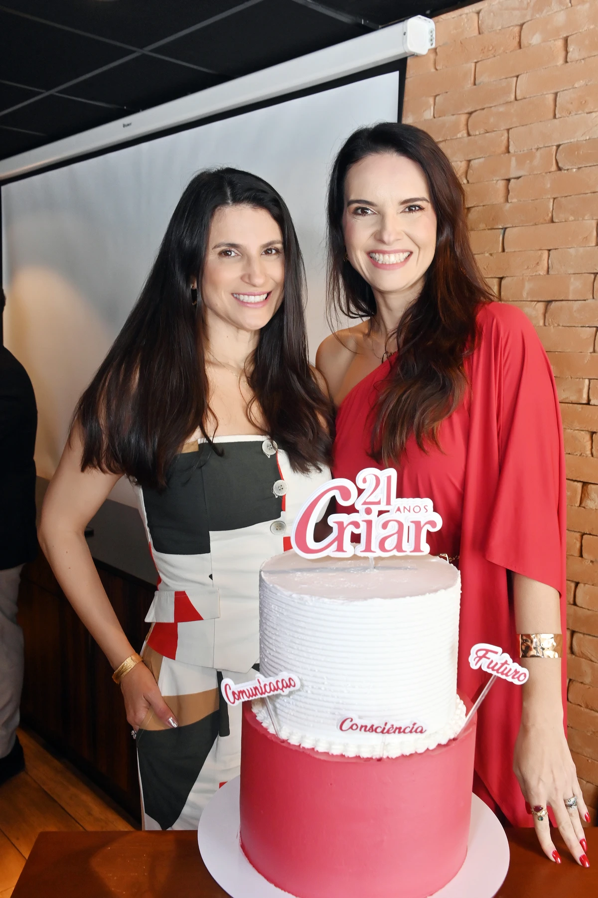 Ariane Perovano e Denise Póvoa