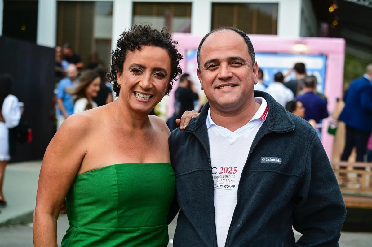 Erica Neves e Ricardo Pimentel, presidente da Abracrim