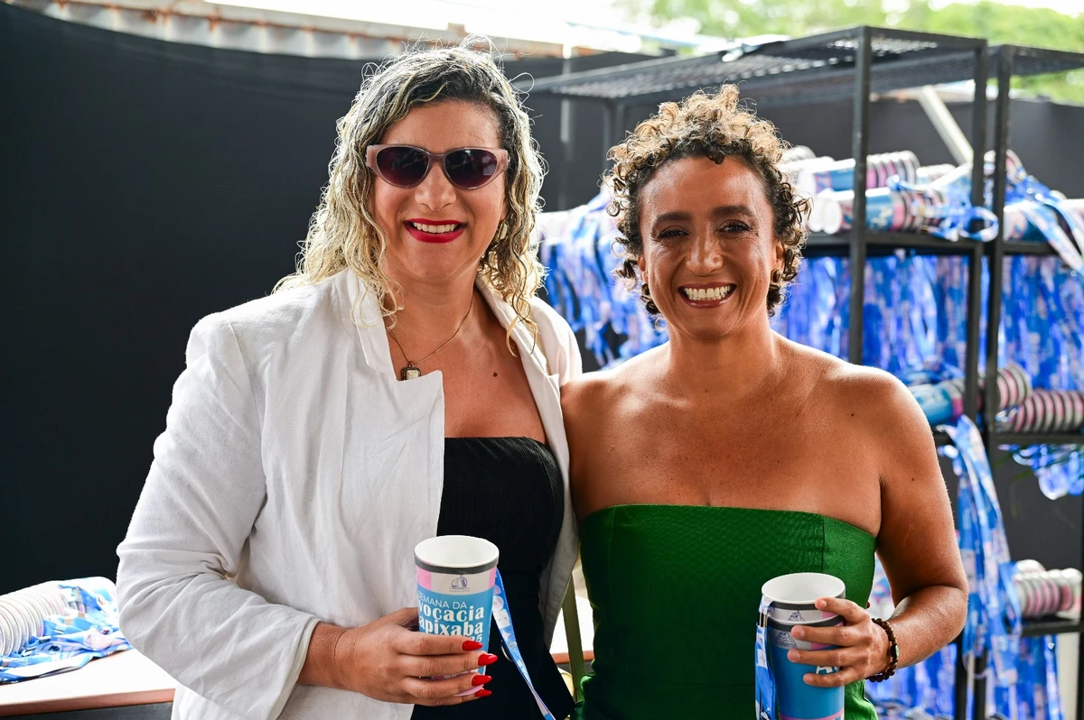 Monique Neves, presidente da Subseção de Cariacica_ e Erica Neves,  presidente da OAB-ES