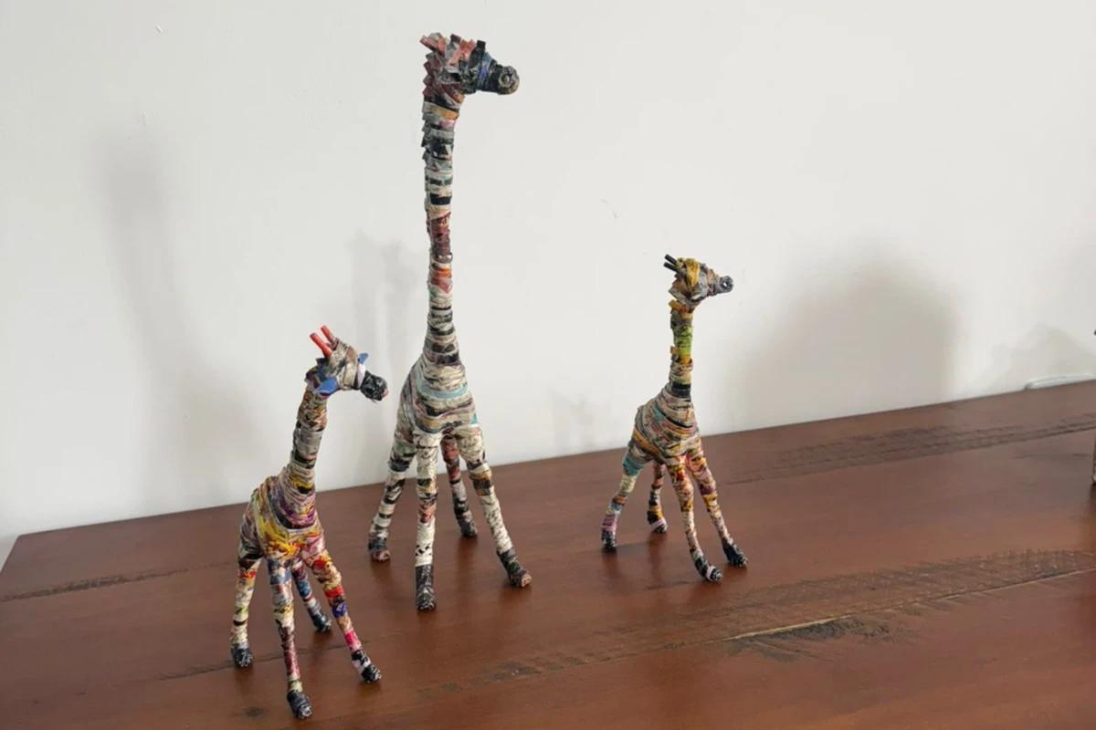 Adalton Januário Gomes carrega uma história de superação, talento e amor pelo artesanato