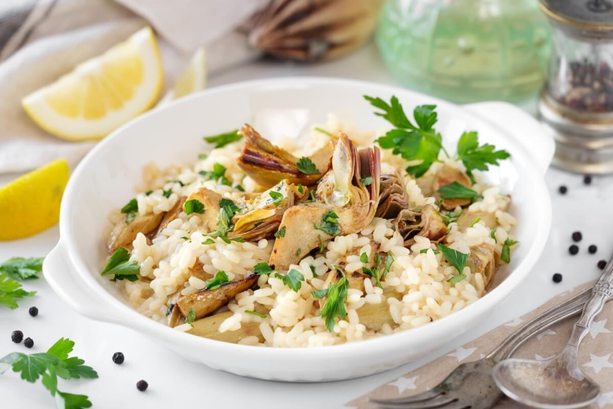 Risoto de alcachofra (Imagem: kuvona
| Shutterstock)