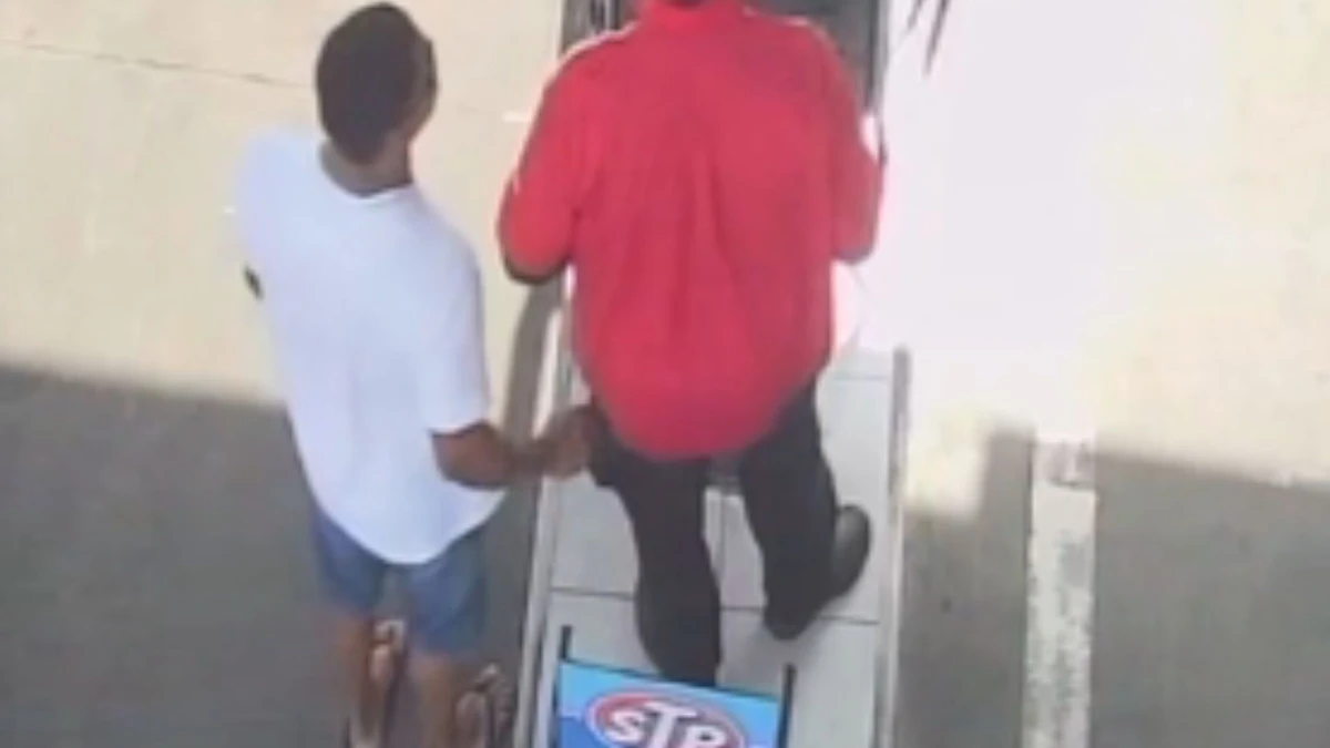 Homem aproveitou momento de distração e furtou frentista