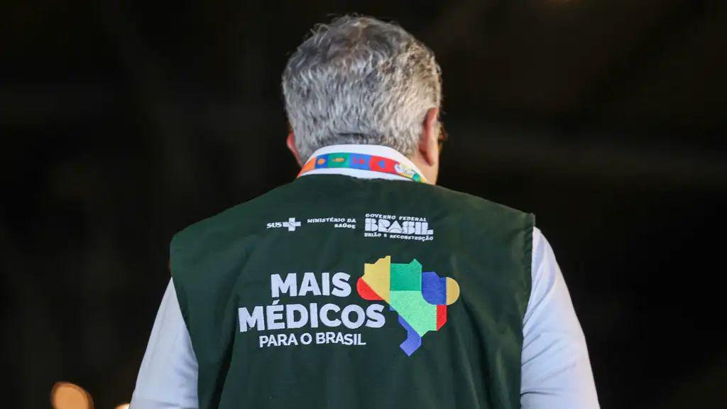Por que Mais Médicos virou alvo do governo de Trump | A Gazeta