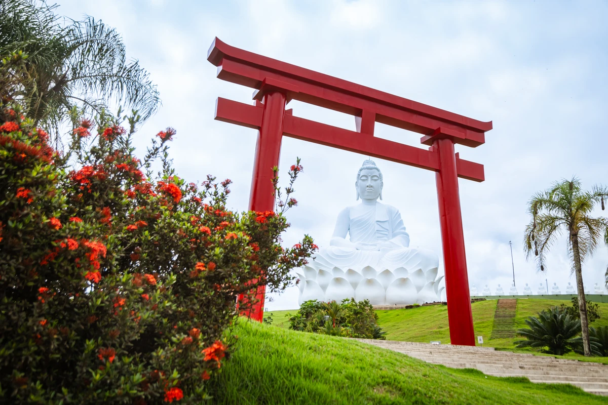 Grande Buda em Ibiraçu é a maior 