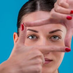 Uma alimentação colorida, variada e rica em nutrientes pode melhorar a saúde dos olhos 
