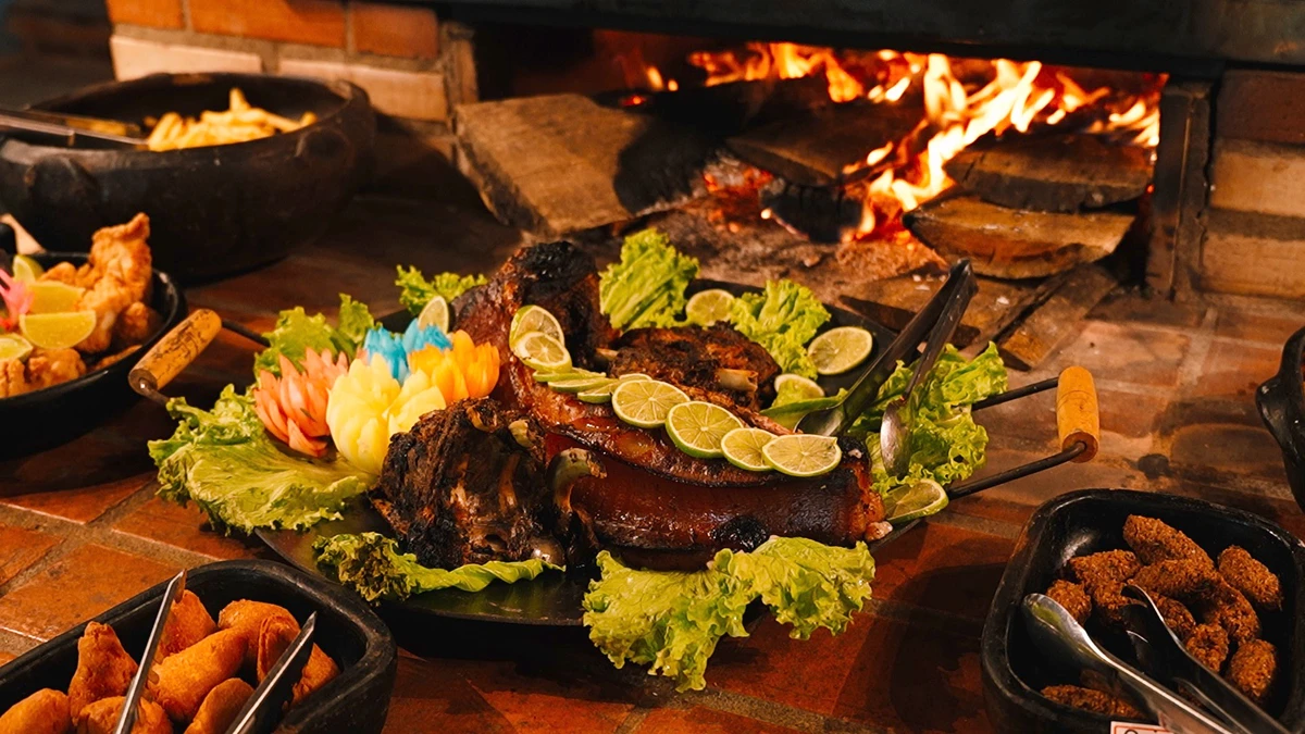 O restaurante Sabor das Mantanhas oferece o único self-service da Rota da Ferradura
