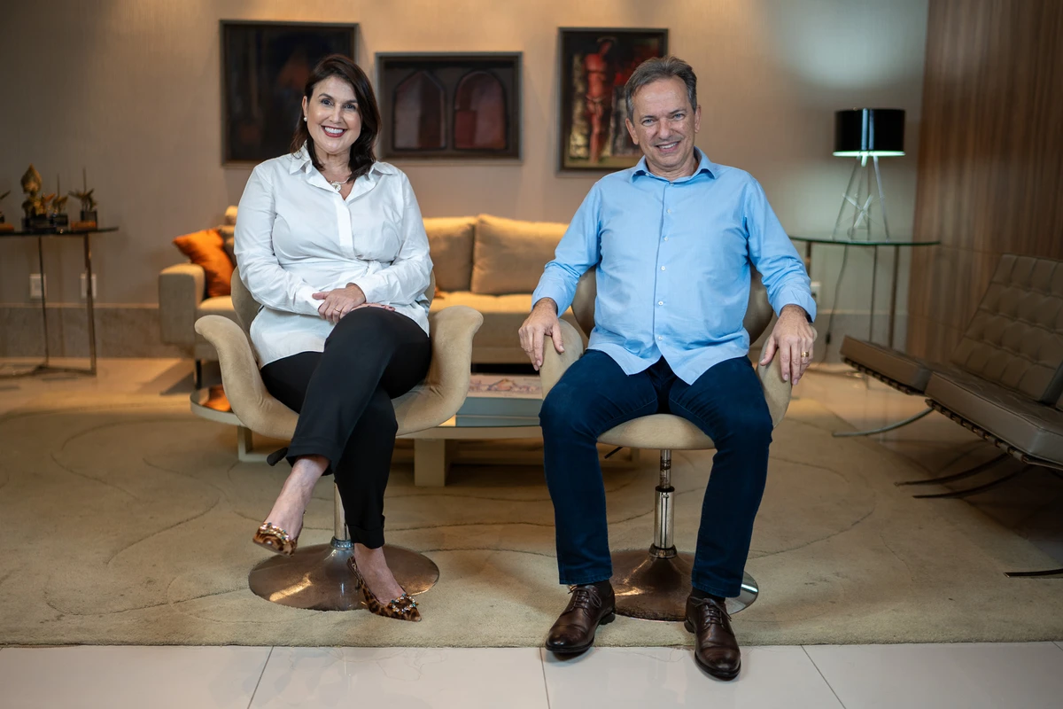 Renata Rasseli entrevista Rodrigo Barbosa