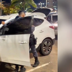 Segundo a Polícia Militar, ele é apontado como responsável pelo abastecimento de armas do Terceiro Comando Puro (TCP), que age na Grande Vitória