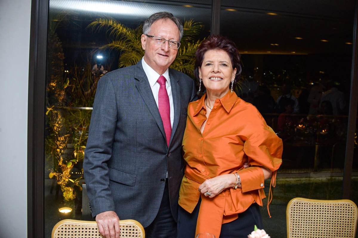 Eurico de Aguiar Schmidt e  Edilaine Brandão Schmidt