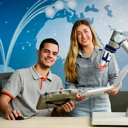 Oferta é de 300 vagas voltadas para estudantes de cursos técnicos e de graduação. Além das oportunidades iniciais, também haverá formação de cadastro de reserva.