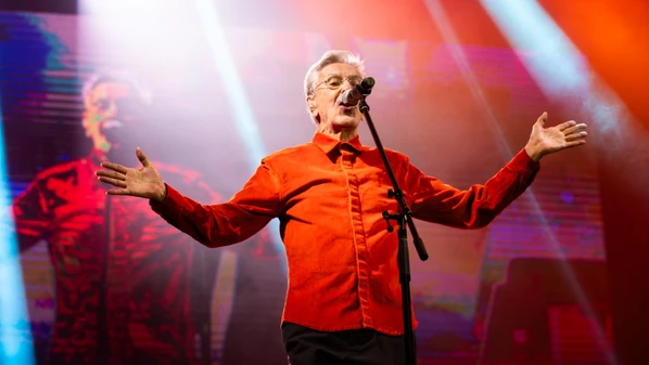 +MC levou Marina Sena, Yago Oproprio e Caetano Veloso ao Parque da Prainha, em Vila Velha, com shows e manifestações culturais