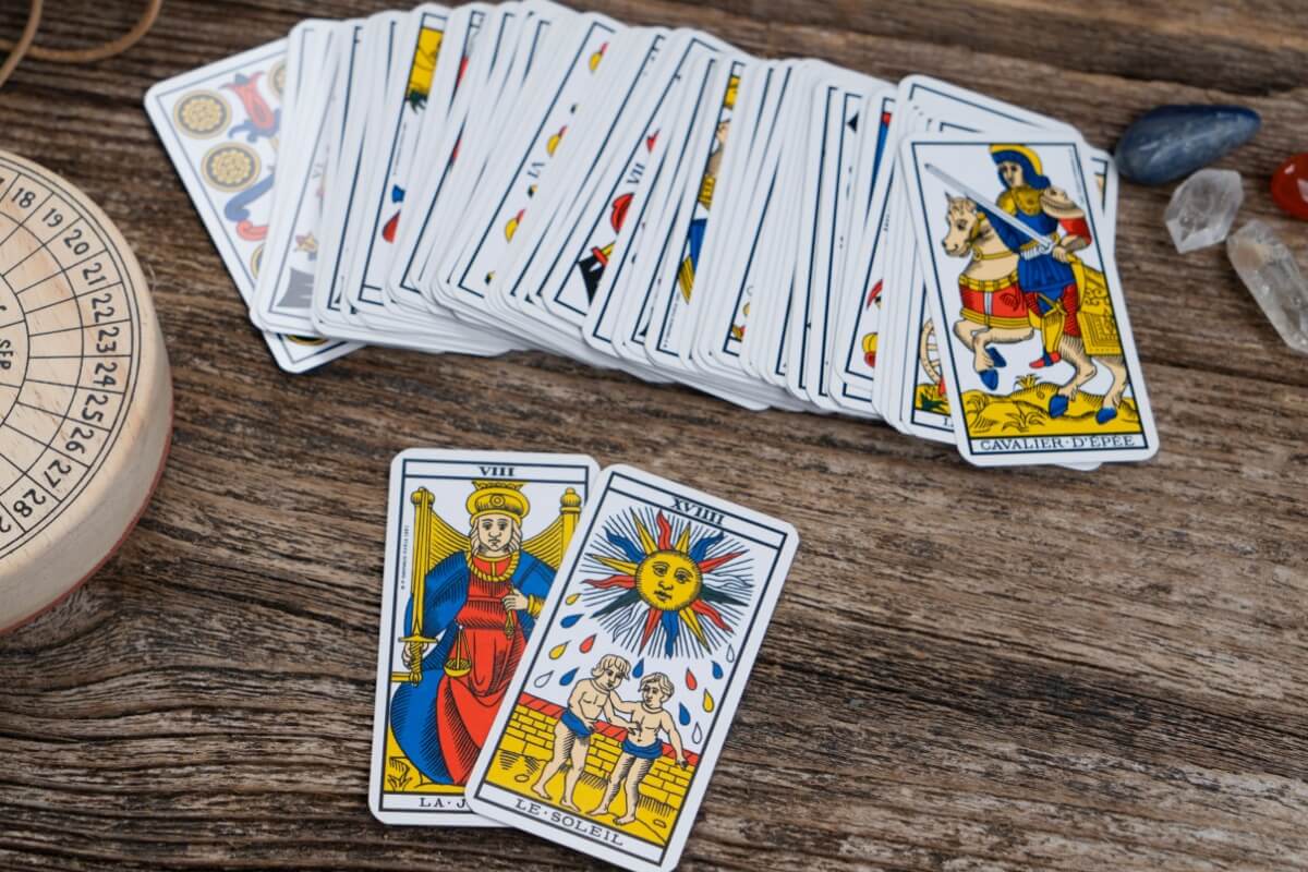 Nesta semana, os nativos deverão confiar nos sinais e em sua intuição (Imagem: Neirfy | Shutterstock)