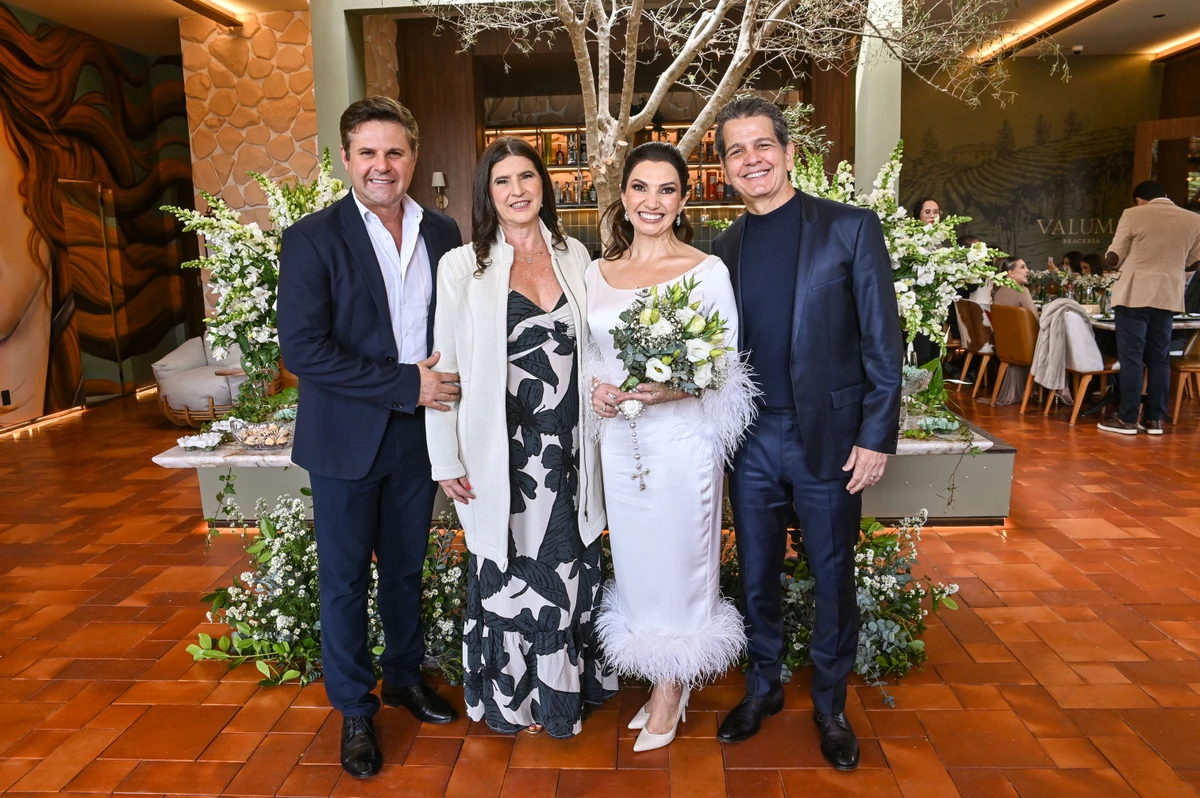 Jonas Giacomin e Carla Lacerda, Nathalia Burian e Aroldo Natal