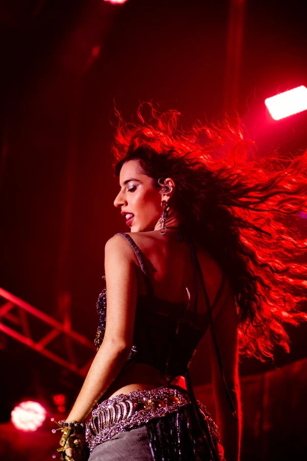 Marina Sena se apresentou no +MC