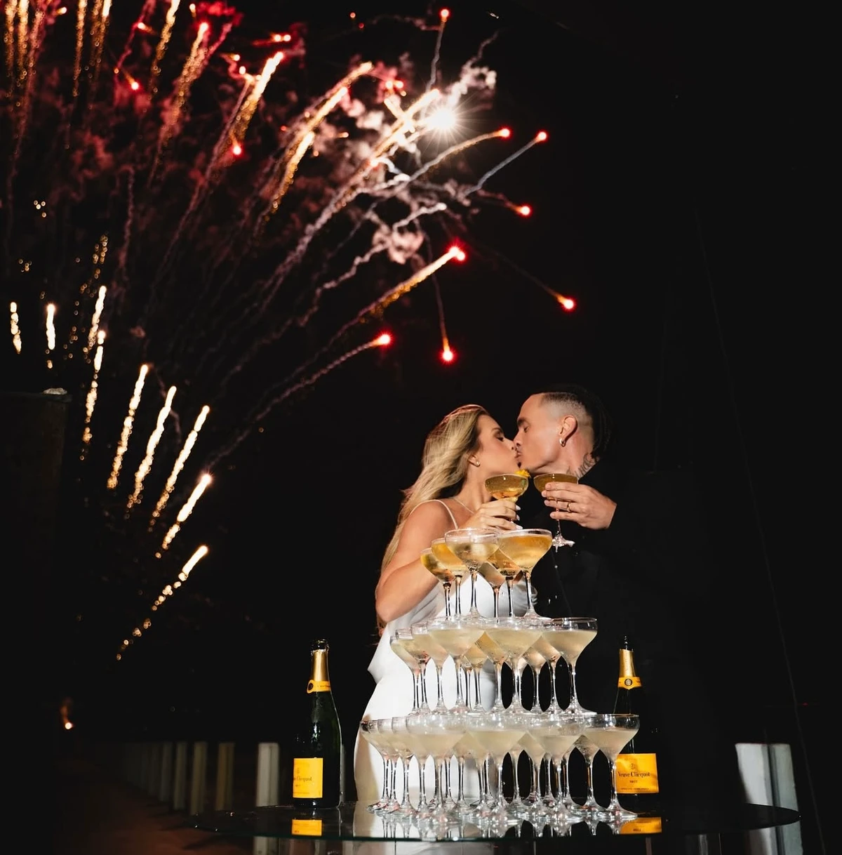 O cantor Glauco e sua Roberta Mantovani na Bodas de Zinco