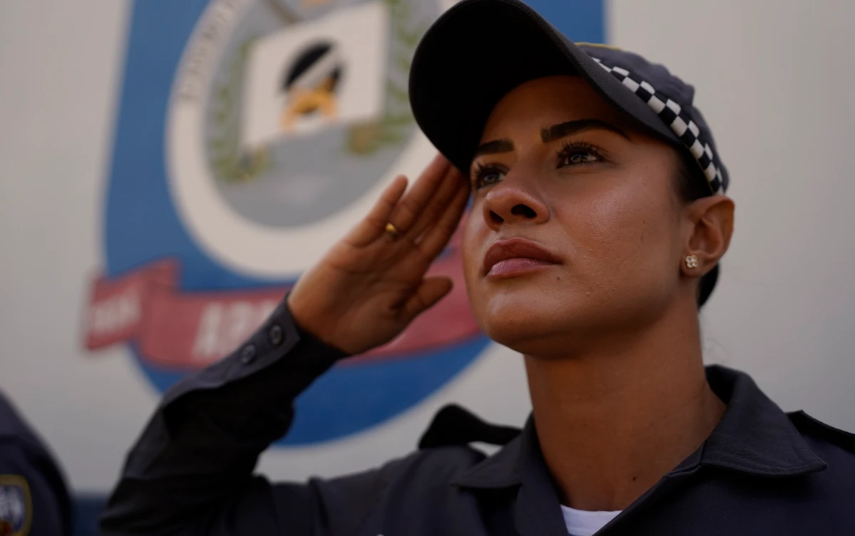  Luiza Iris Dornellas da Silva Carneiro, a aluno soldado Dornellas