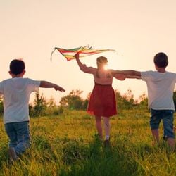 Psicóloga alerta sobre como esse comportamento pode afetar o desenvolvimento infantil