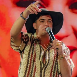 Natanzinho Lima se apresenta no aniversário de Colatina