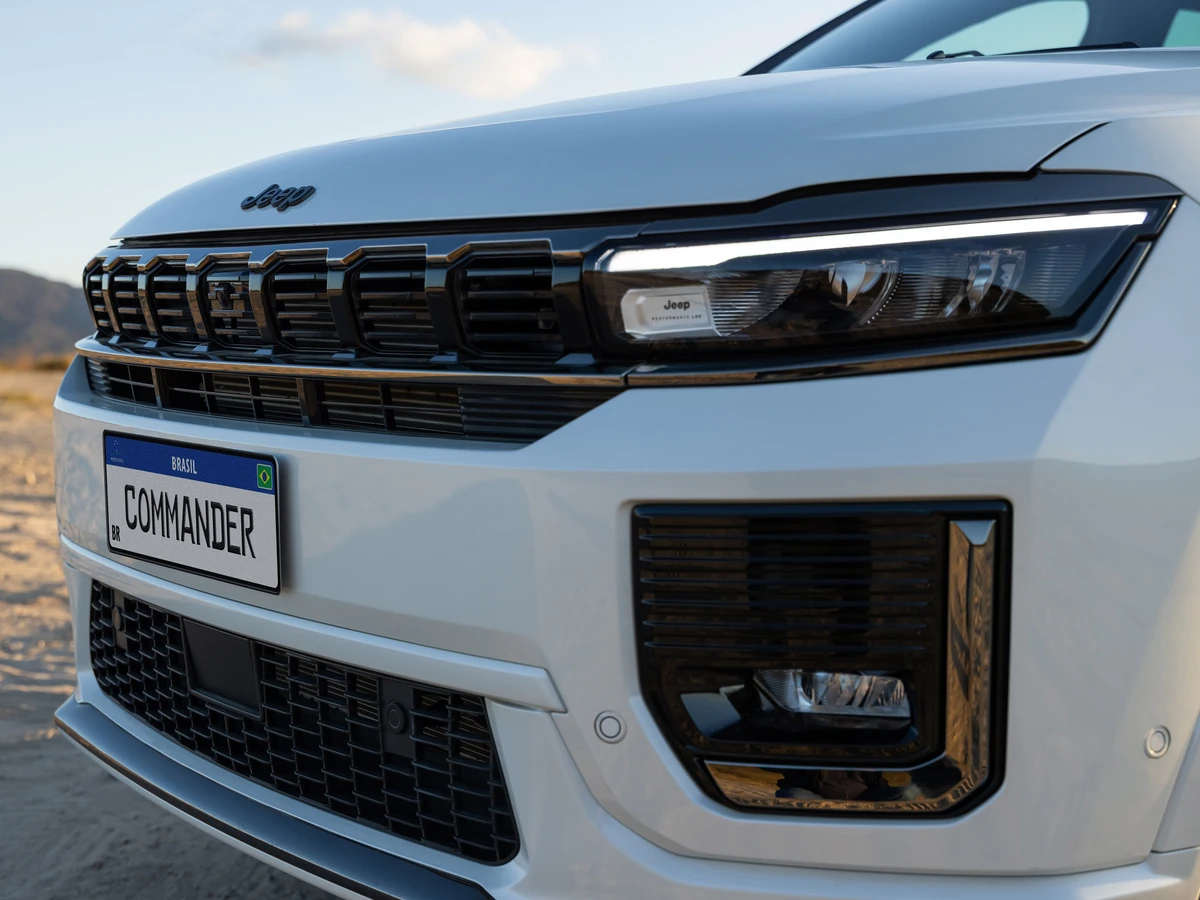 Jeep Commander Blackhawk