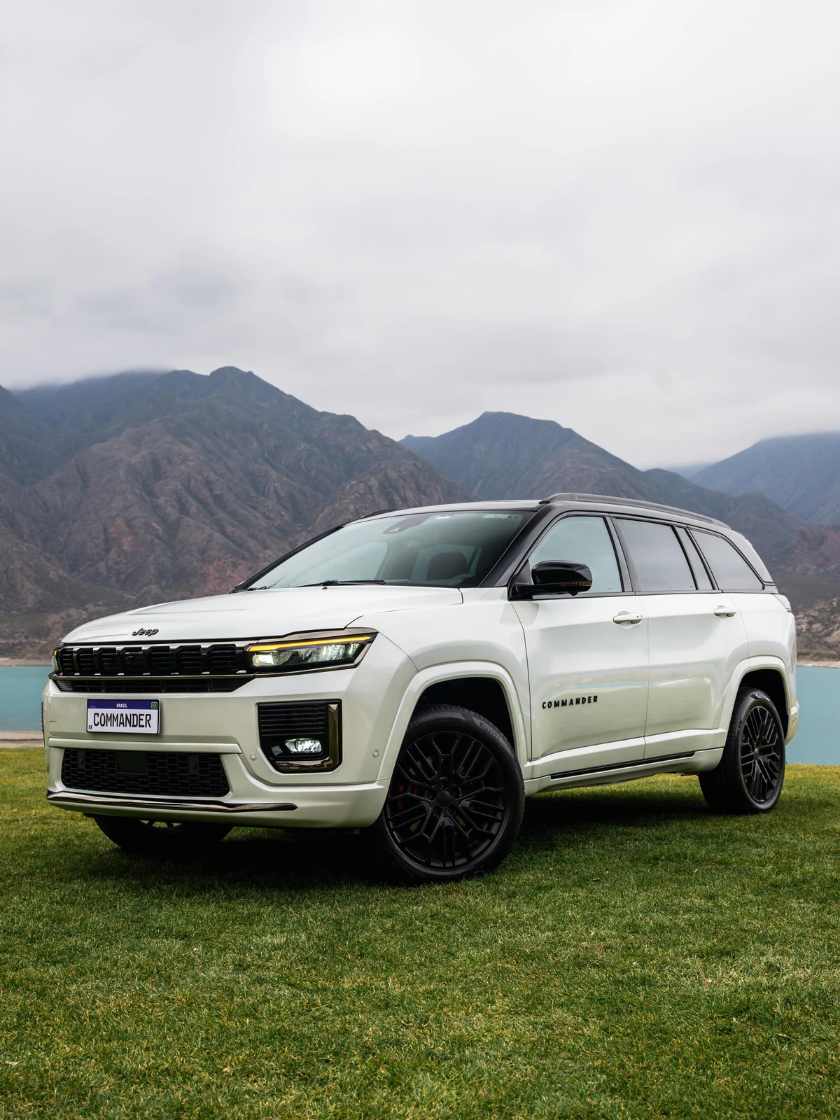 Jeep Commander Blackhawk