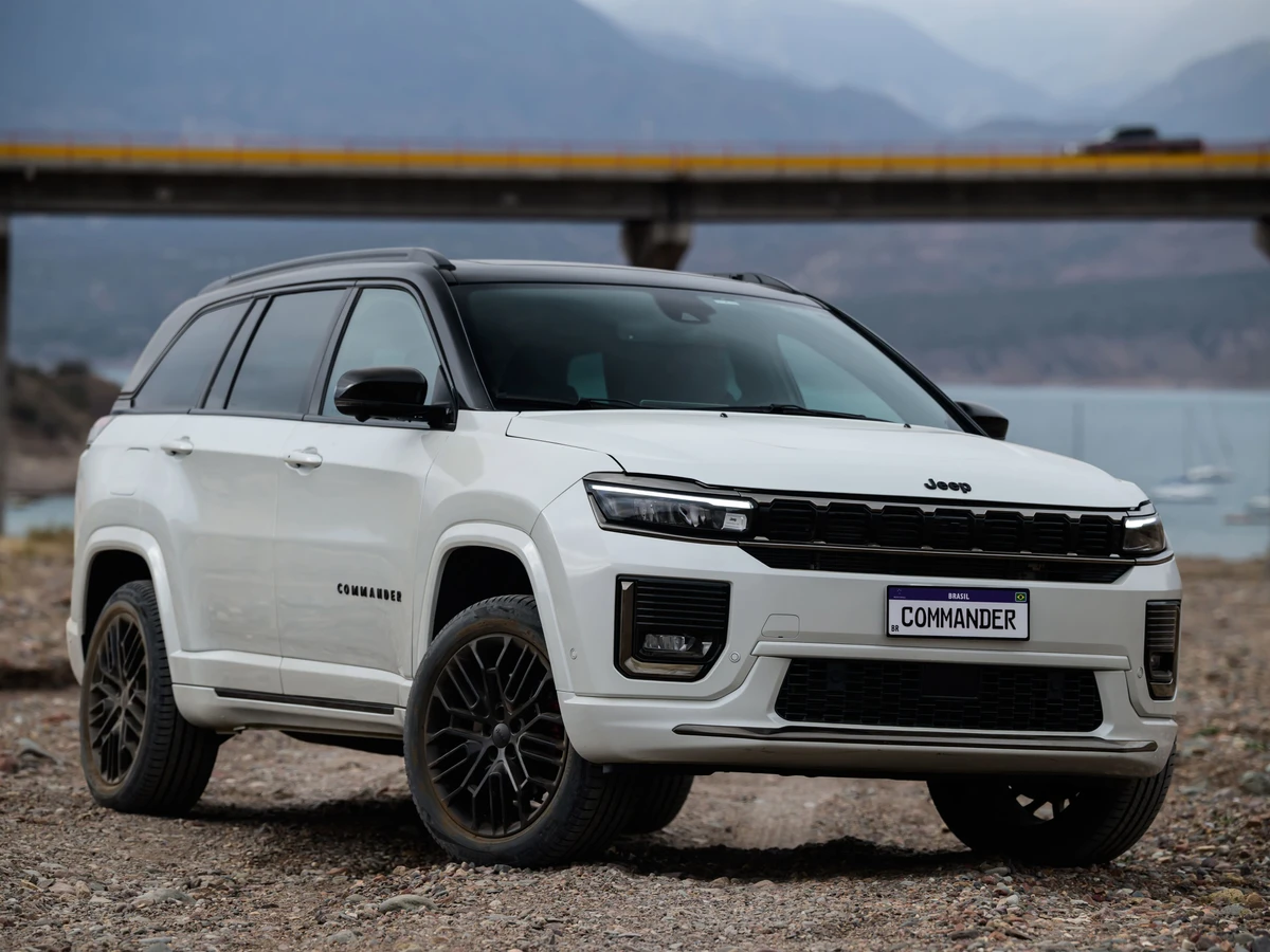 Jeep Commander Blackhawk