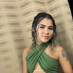 Sther Barroso dos Santos, 22, foi morta a pauladas após ser retirada de um baile funk numa comunidade no bairro de Senador Camará, zona oeste da capital carioca