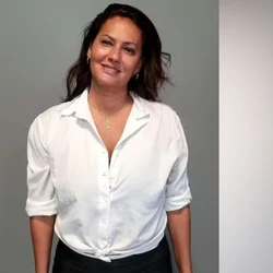 Reitor classificou como "deslealdade institucional" a declaração de  Rosana dos Reis Abrante Nunes, de 43 anos, de que ganha mais com conteúdo adulto do que como docente