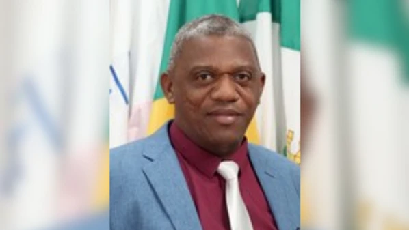 O vereador Marven Menezes Lins (Republicanos) afirmou à reportagem que vai apresentar questão de ordem para questionar se haverá punição a Pedro Paulo (Podemos) por quebra de decoro parlamentar