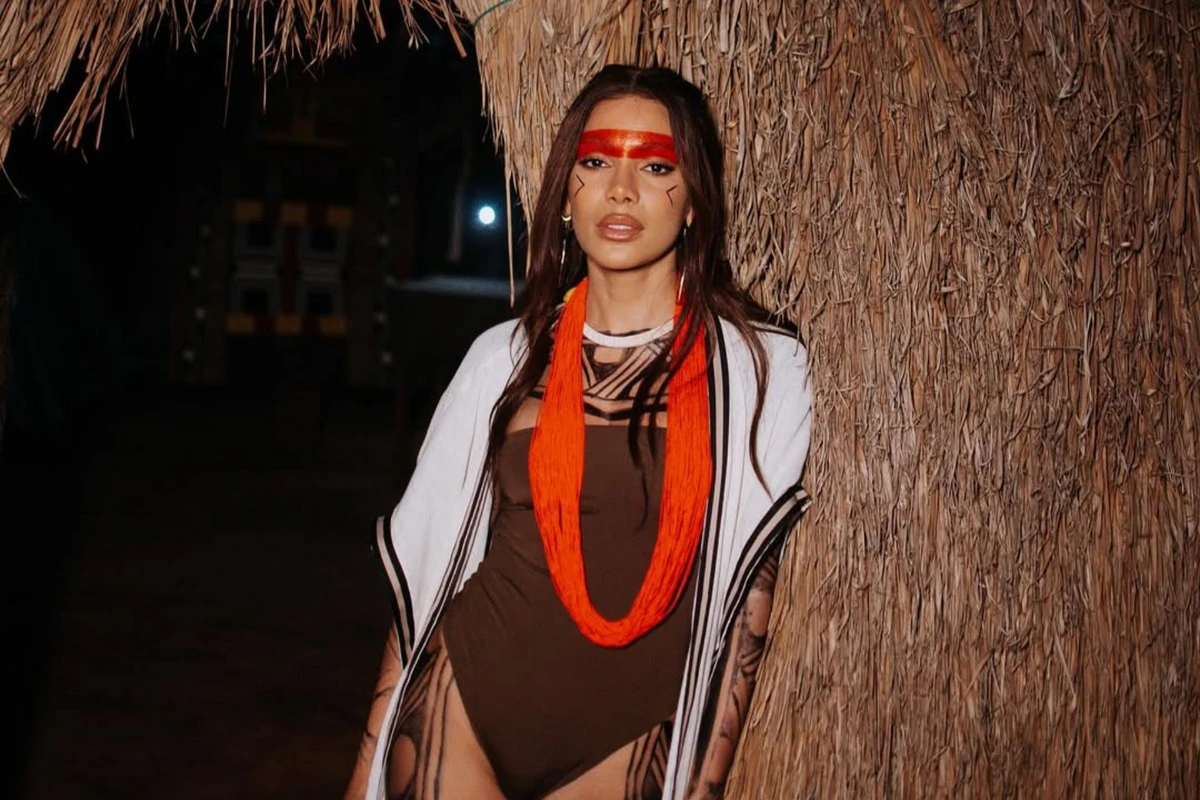 Anitta é criticada por ativista indígena