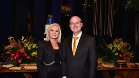 A presidente da Associação Brasileira dos Revendedores de Tintas, Valquíria Teixeira, ao lado do recém-empossado presidente da Politintas, Vinicius Ventorim