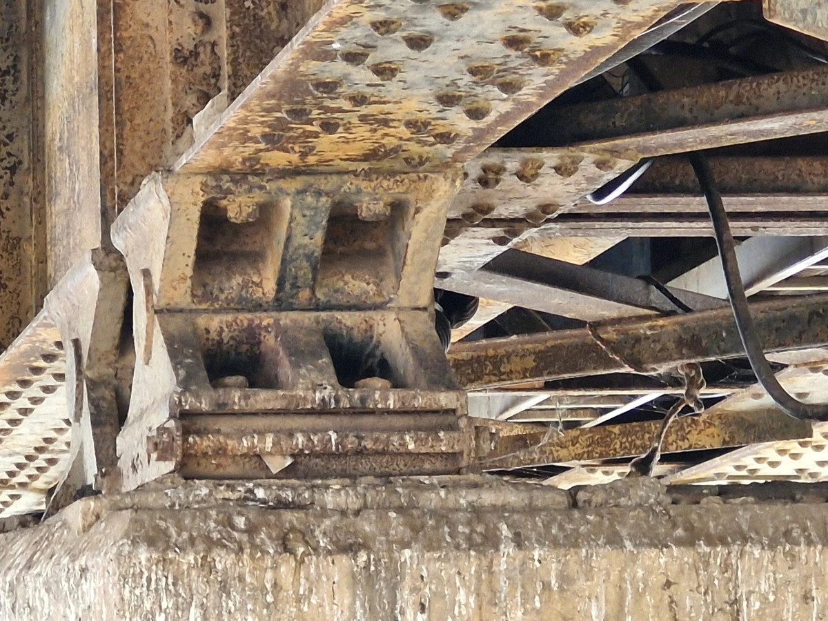 Avaliação do Crea resultou em relatório que aponta para as avarias na Ponte Florentino Avidos, em Colatina por Divulgação/Crea-ES