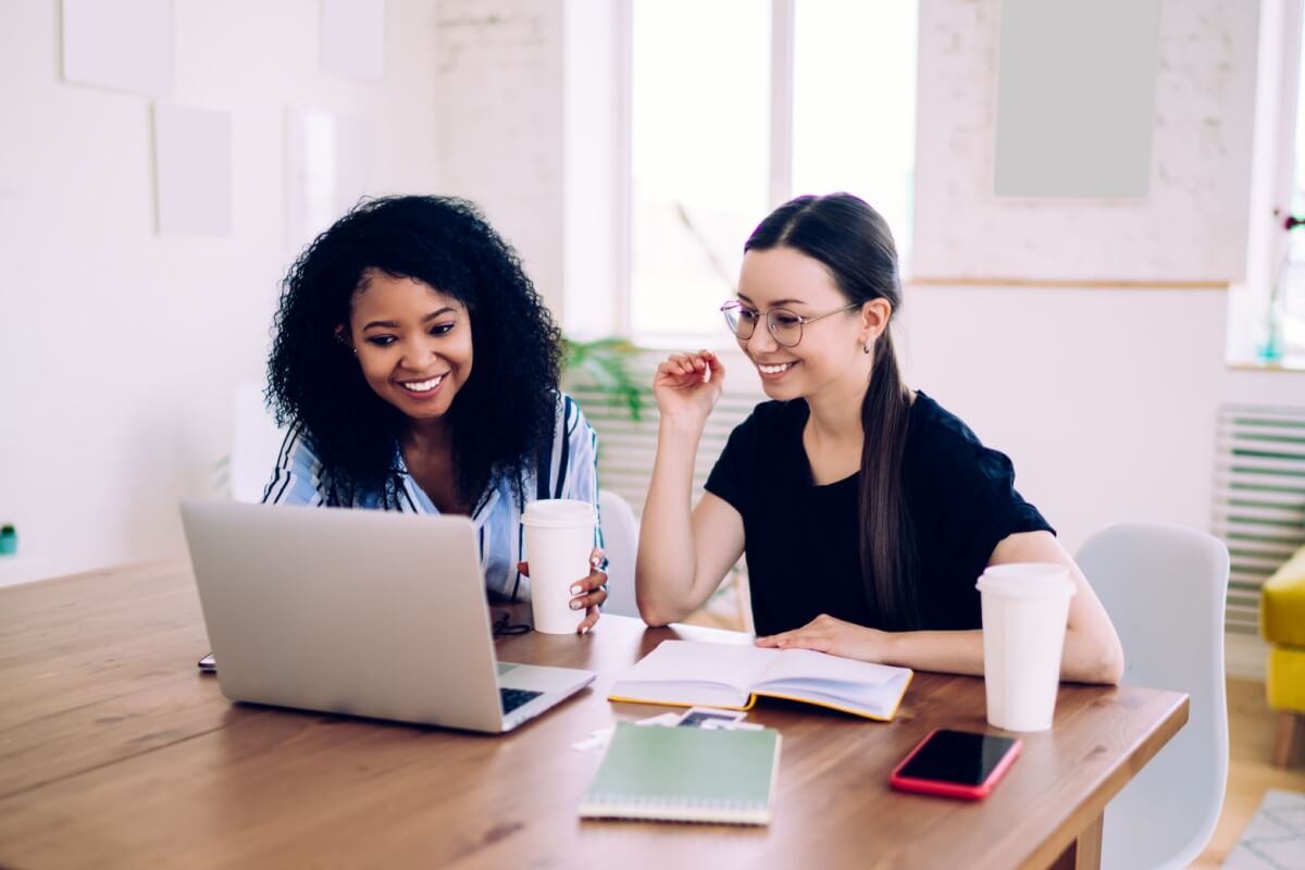 Equilibrar a preparação com o cuidado com a saúde mental é essencial para obter um bom resultado no exame (Imagem: GaudiLab | Shutterstock)