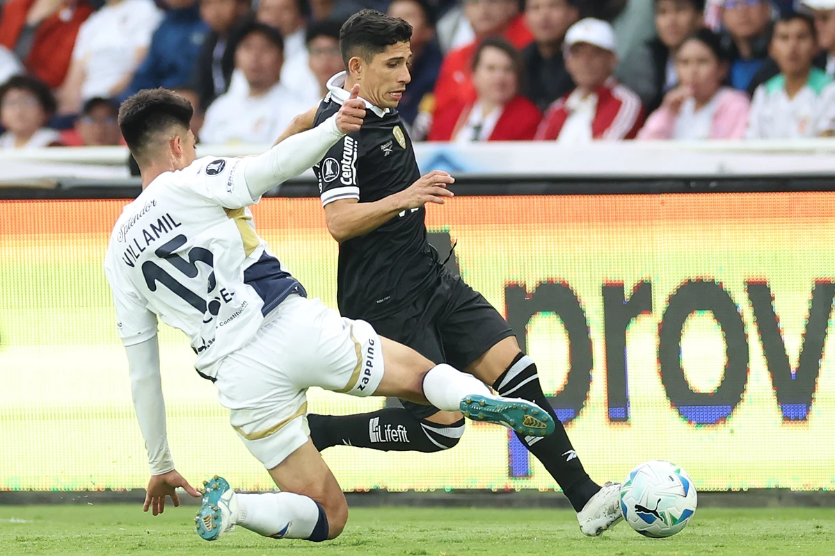 O Botafogo perdeu para a LDU e está eliminado da Libertadores