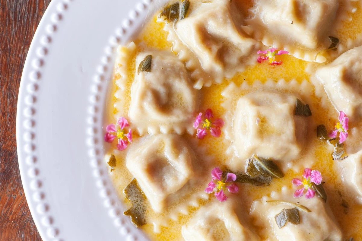 Ravióli artesanal da Finestre Massas, da chef Verlucia Zanotti