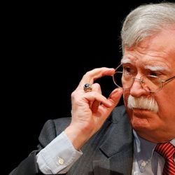 Procuradora-Geral Pam Bondi publicou que "a segurança dos Estados Unidos não é negociável. A justiça será buscada. Sempre", mas a Casa Branca ainda não se manifestou sobre a operação.