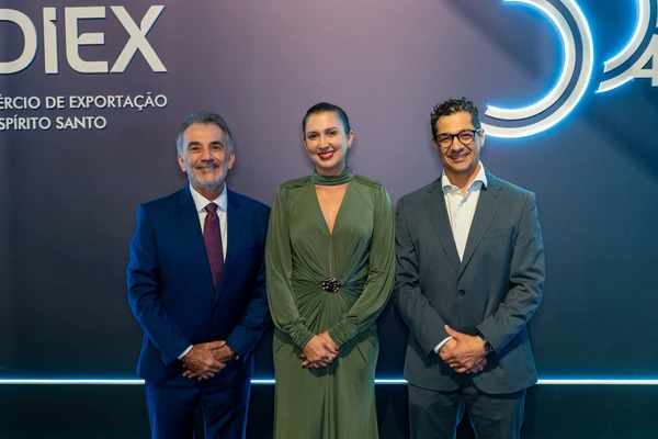 Sidemar Acosta, Christiane Vargas de Souza Menezes e Alexandre Malta