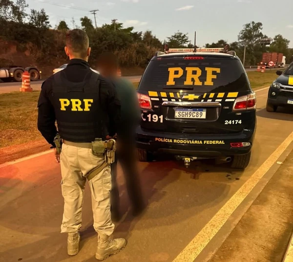 Suspeito detido na Serra tinha um mandado de prisão em seu nome