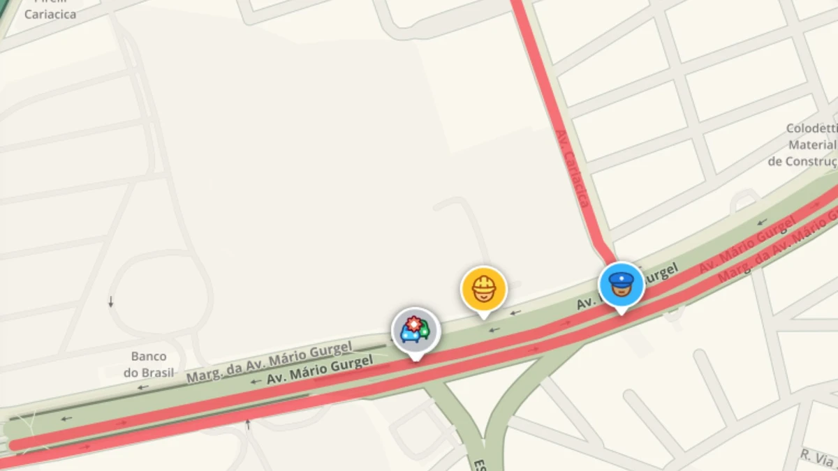 Trânsito intenso na Avenida Mário Gurgel, em Cariacica, nesta sexta-feira (22)