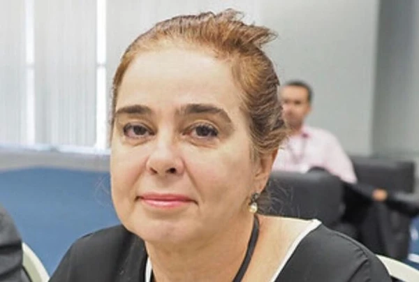 Desembargadora Marise CHAMBERLAIN, vice-presidente do TRT-17