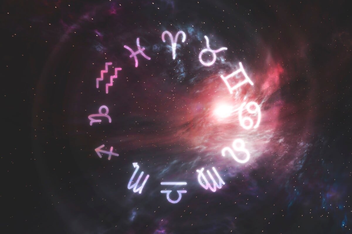 Nesse dia, os nativos farão uma revisão de hábitos, rotinas e relacionamentos (Imagem: Mia Stendal | Shutterstock)