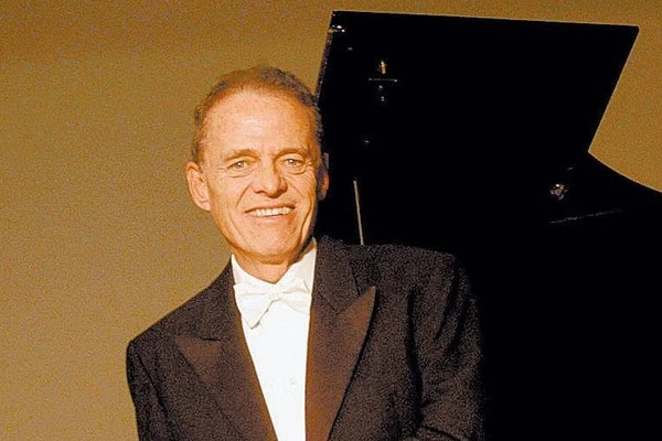Miguel Proença, um dos maiores pianistas brasileiros