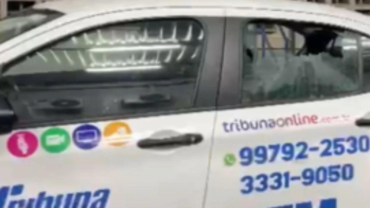 Carro da TV Tribuna foi atacado no bairro da Penha, em Vitória
