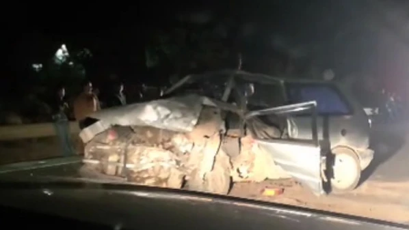 Motorista de um dos veículos, um homem de 73 anos, morreu no local; no outro carro estavam dois homens, uma mulher e uma criança, que se feriram e foram levados para hospitais da região