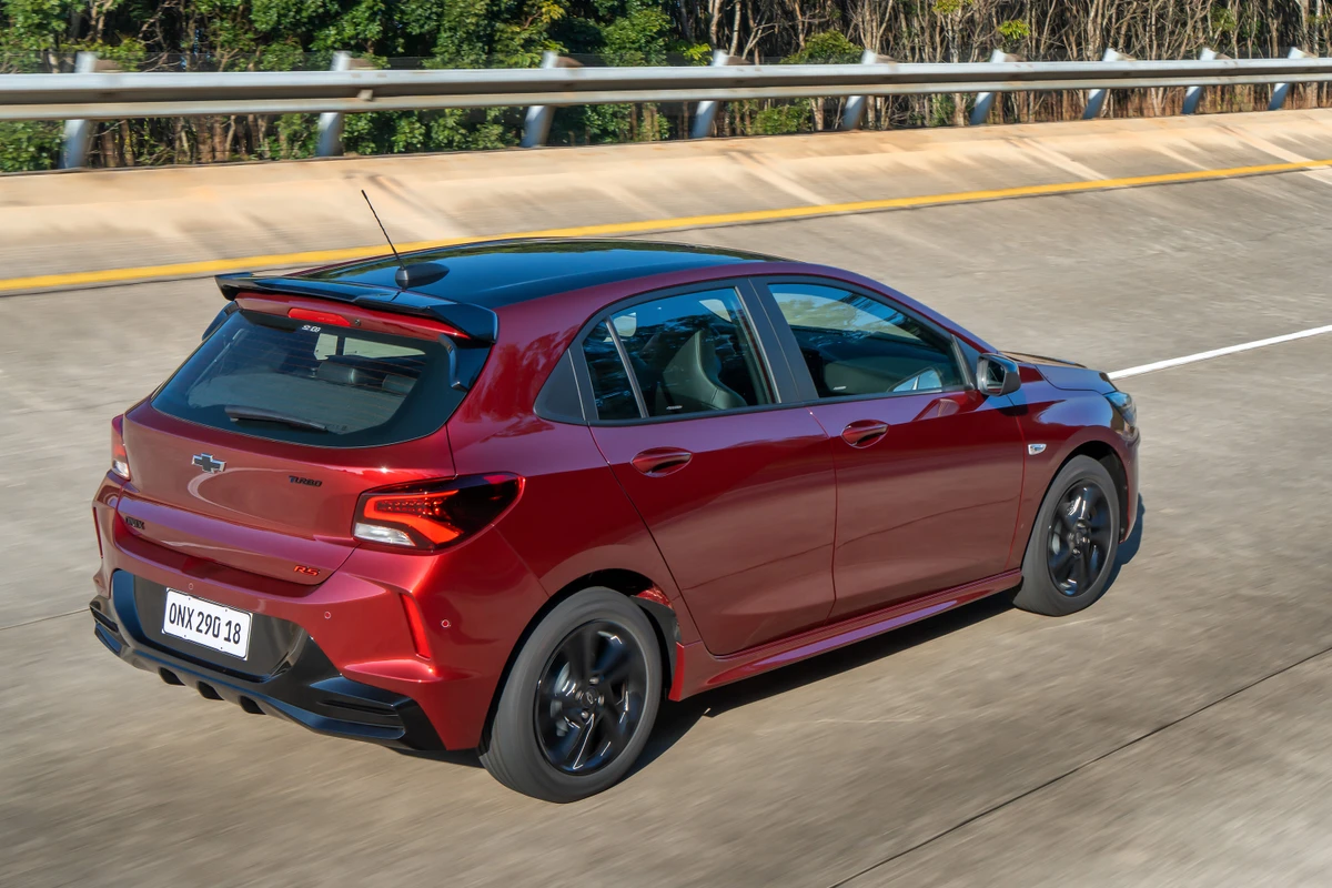 Chevrolet Onix 2026 por Chevrolet/Divulgação
