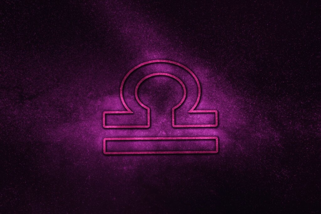 Os nativos de Libra sentirão a necessidade de agir com autonomia (Imagem: Allexxandar | Shutterstock)