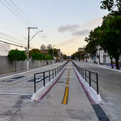 A Jair Etienne é um importante acesso entre avenidas Vitória e Marechal Mascarenhas e estava com um trecho fechado para pedestres, veículos e ciclistas; veja como ficou