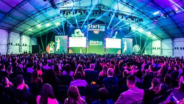 Realizado em Florianópolis, o Startup Summit reúne mil startups e terá a final do Prêmio Sebrae Startups, que vai distribuir R$ 950 mil em premiações até sexta-feira (29)